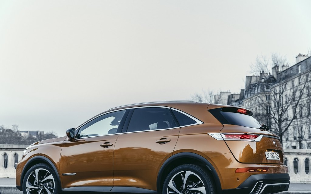 DS7 Crossback Almanlara kafa tutacak
