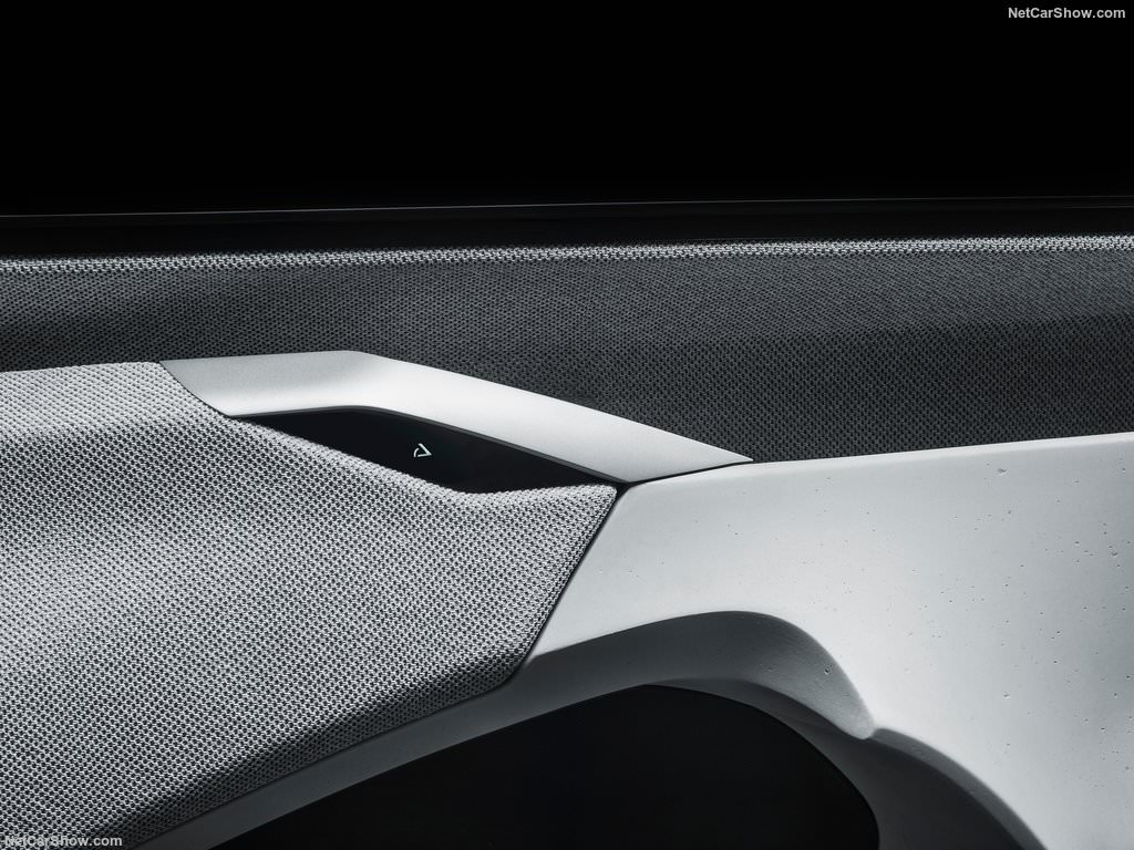  İşte Peugeot’nun hibrit konsepti