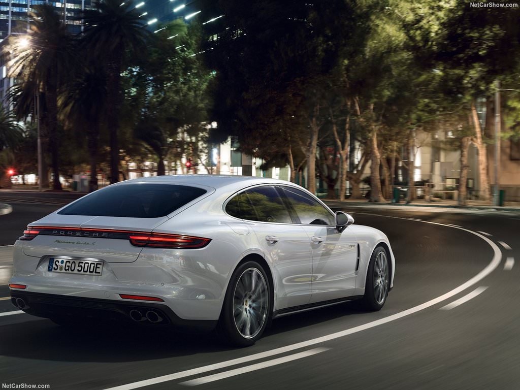 2018 Panamera Turbo S E-Hybrid