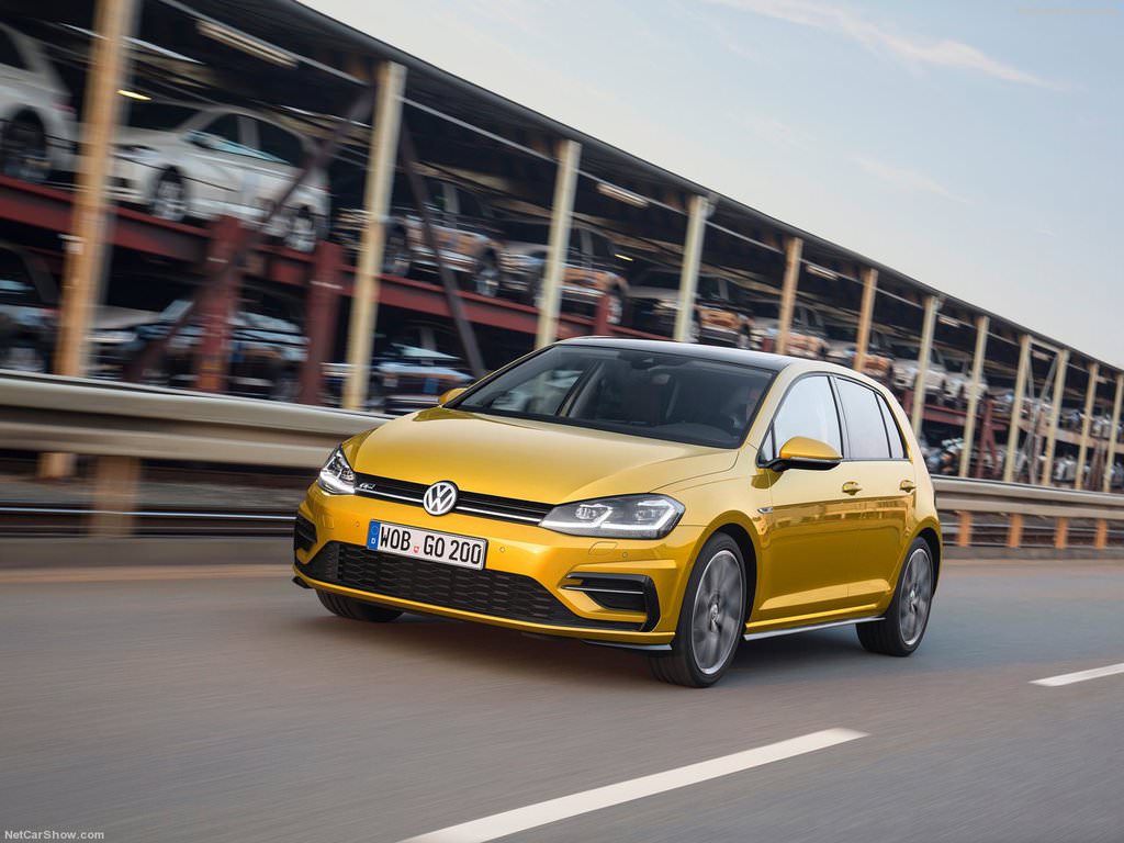 Yenilenen Golf'ün fiyatı belli oldu