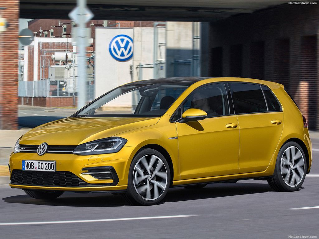 Yenilenen Golf'ün fiyatı belli oldu