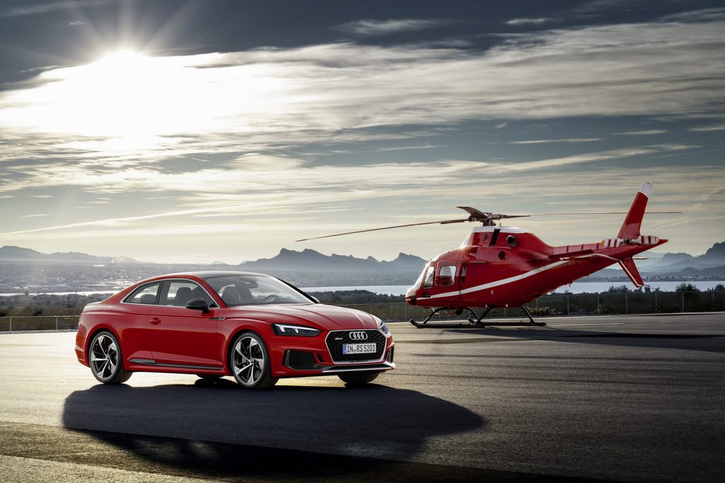 Yeni Audi RS5 Coupe Cenevre’de
