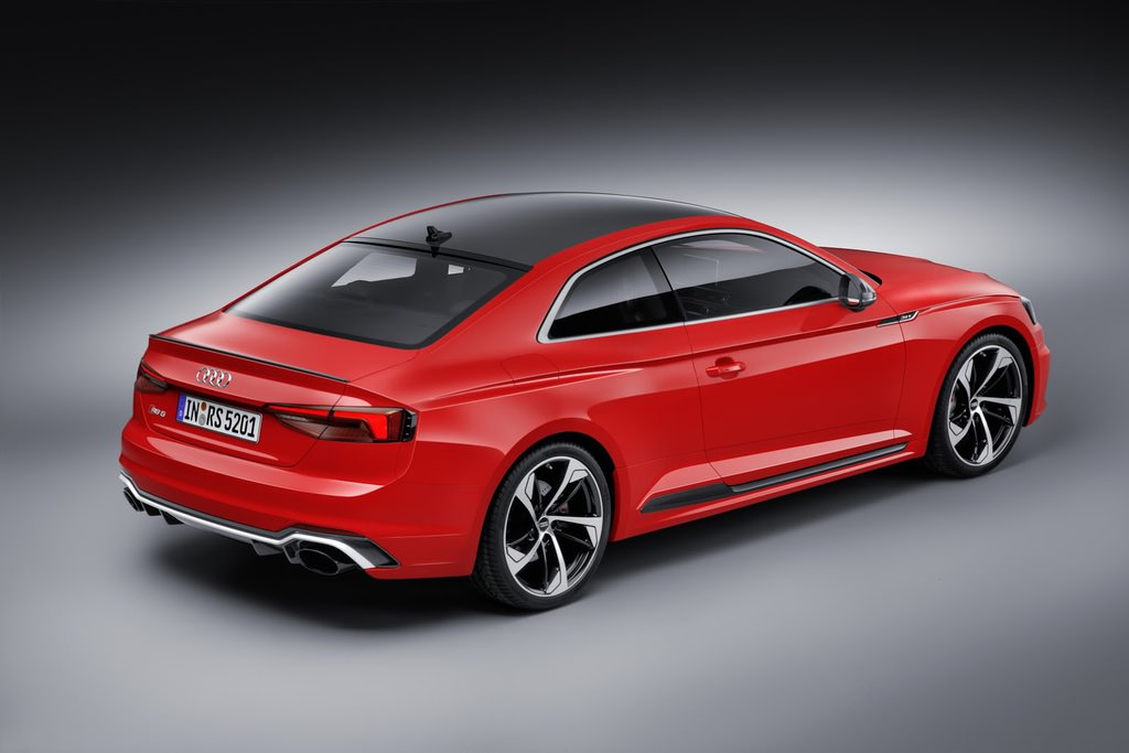 Yeni Audi RS5 Coupe Cenevre’de