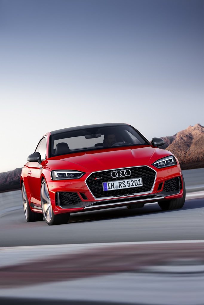 Yeni Audi RS5 Coupe Cenevre’de
