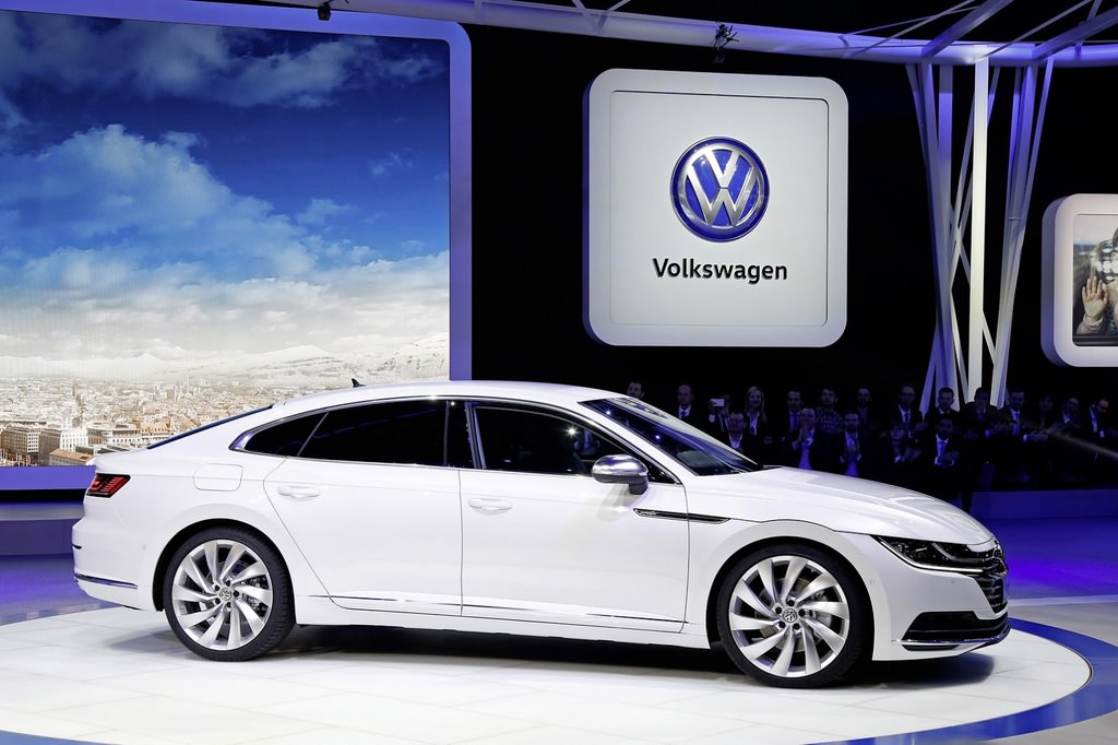 Volkswagen Arteon Cenevre’nin yıldızı