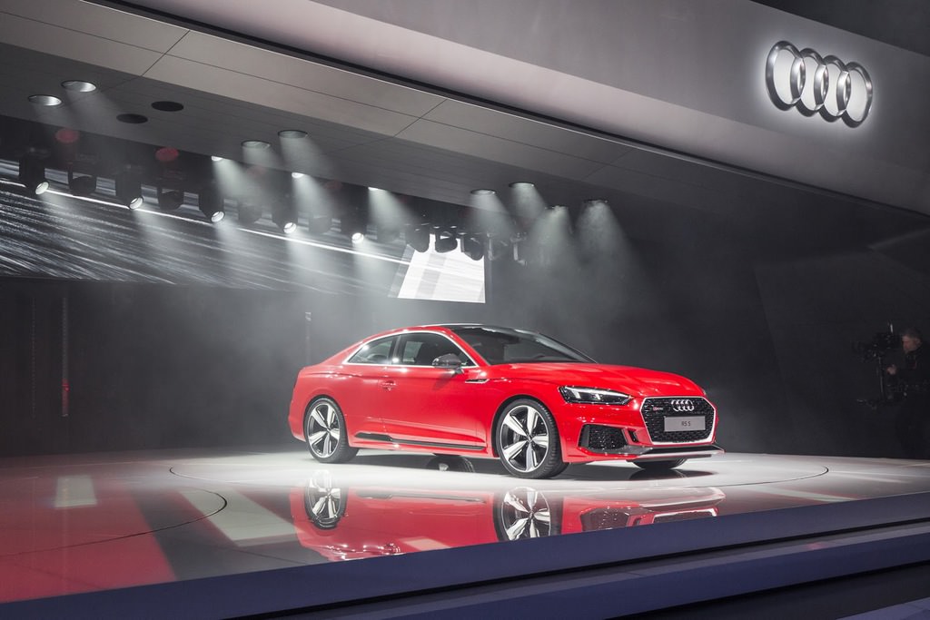 Yeni Audi RS5 Coupe Cenevre’de