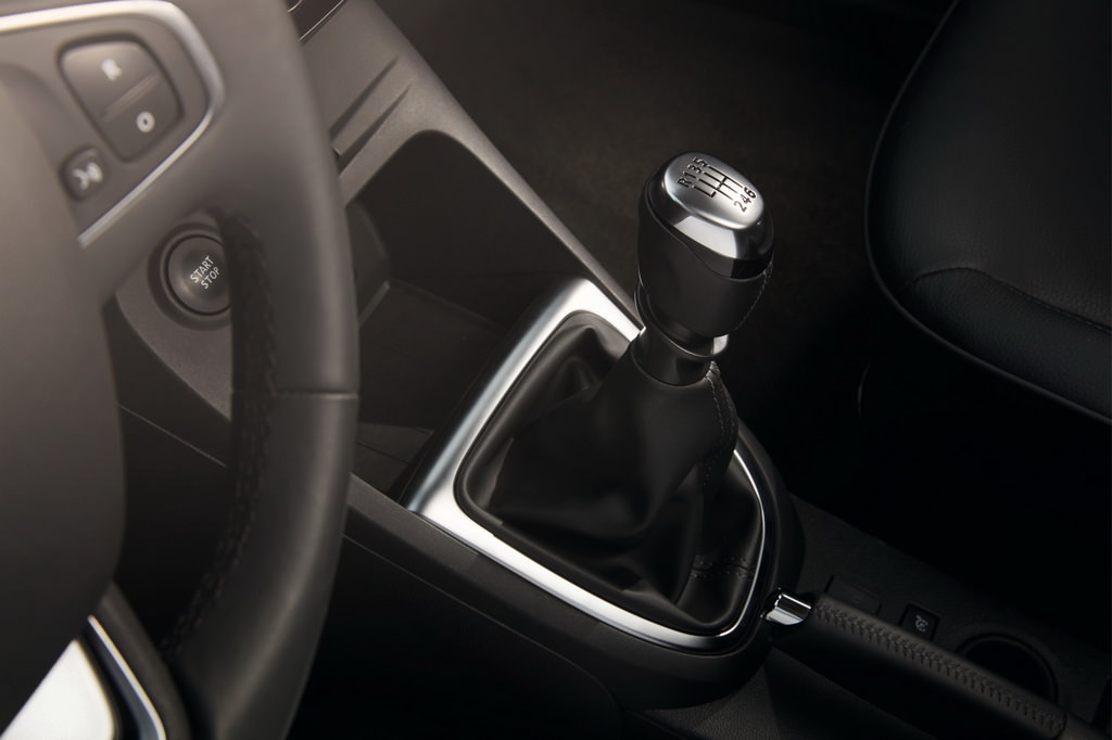 Makyajlı Captur Cenevre’de