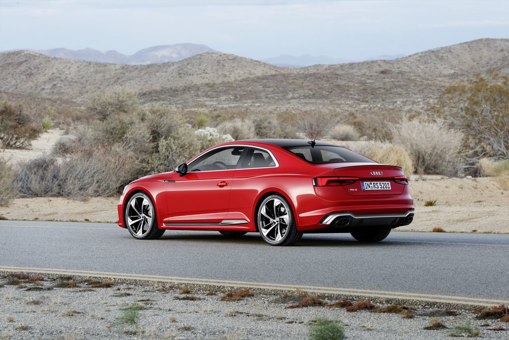 Yeni Audi RS5 Coupe Cenevre’de