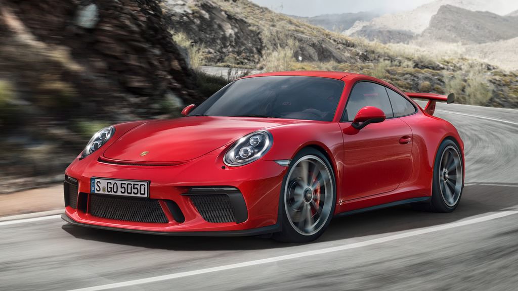 Porsche’nin yıldızı Cenevre’de parlıyor