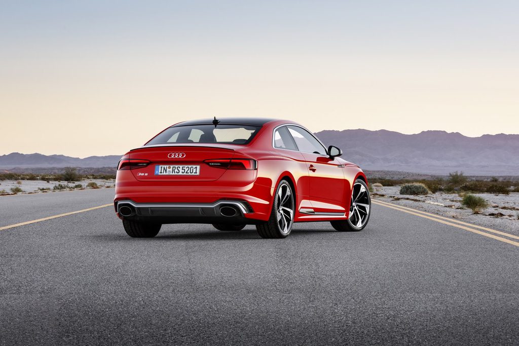Yeni Audi RS5 Coupe Cenevre’de
