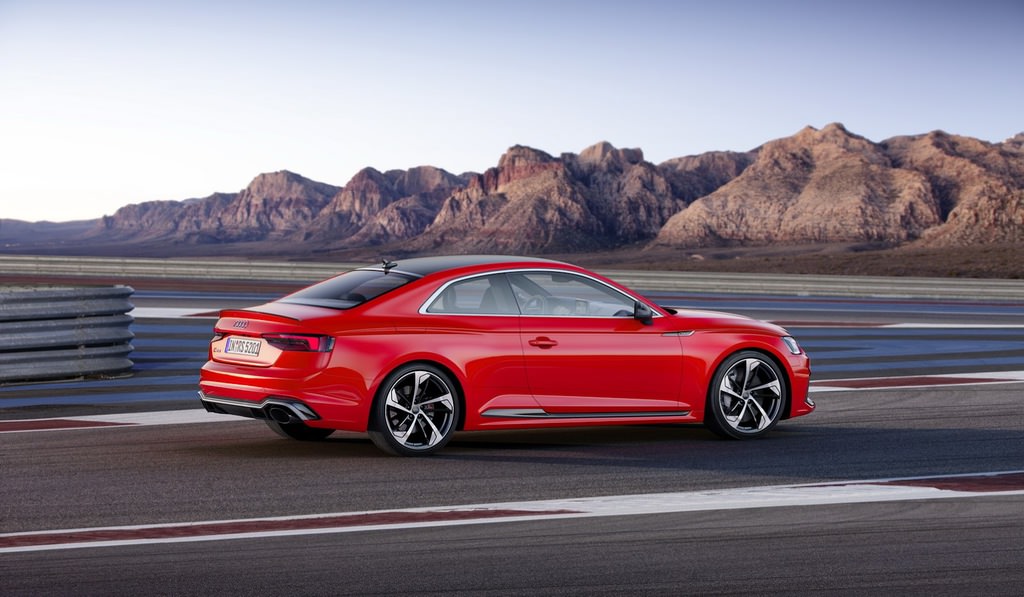 Yeni Audi RS5 Coupe Cenevre’de