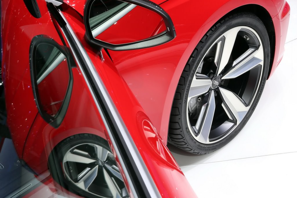 Yeni Audi RS5 Coupe Cenevre’de