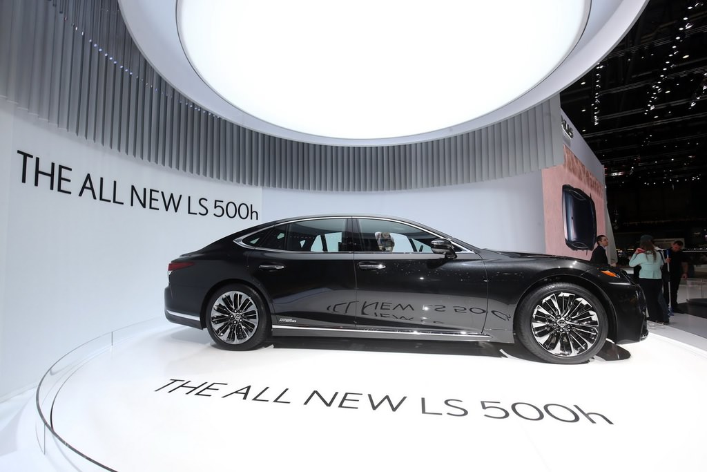 Lexus LS 500h