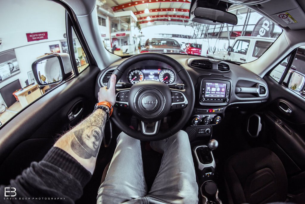 Çılgın fotoğrafçı, kullandığı tüm otomobilleri fotoğrafladı