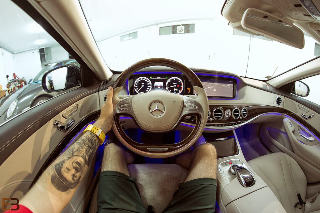 Çılgın fotoğrafçı, kullandığı tüm otomobilleri fotoğrafladı