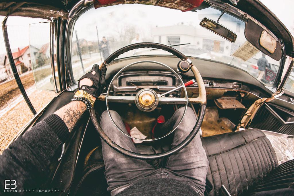 Çılgın fotoğrafçı, kullandığı tüm otomobilleri fotoğrafladı