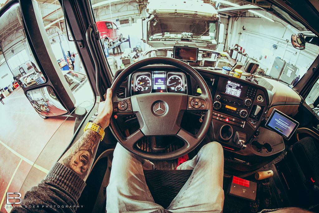 Çılgın fotoğrafçı, kullandığı tüm otomobilleri fotoğrafladı