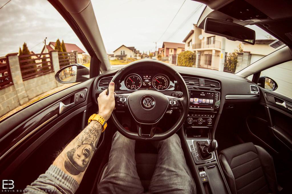 Çılgın fotoğrafçı, kullandığı tüm otomobilleri fotoğrafladı