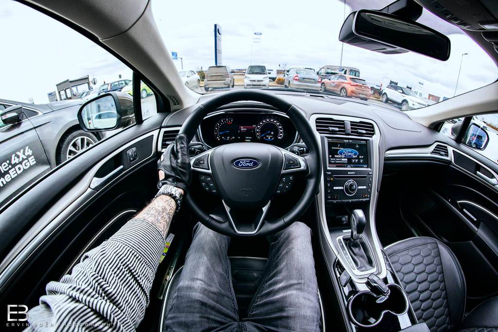 Çılgın fotoğrafçı, kullandığı tüm otomobilleri fotoğrafladı