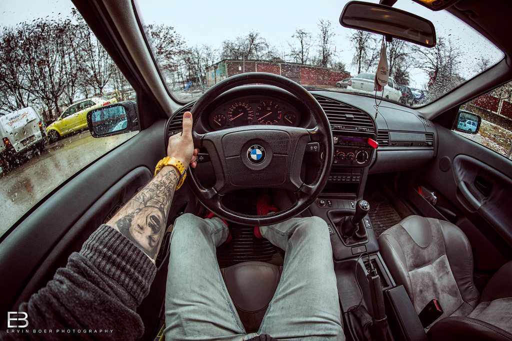 Çılgın fotoğrafçı, kullandığı tüm otomobilleri fotoğrafladı