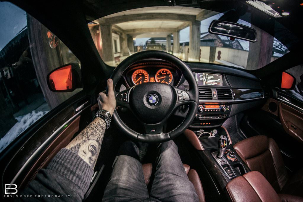 Çılgın fotoğrafçı, kullandığı tüm otomobilleri fotoğrafladı