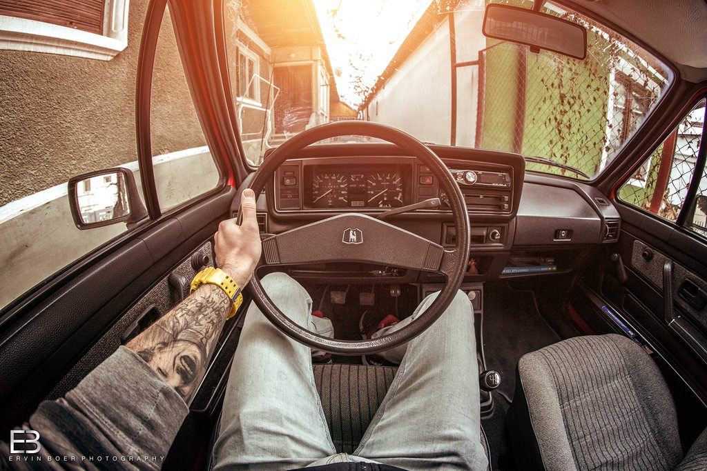 Çılgın fotoğrafçı, kullandığı tüm otomobilleri fotoğrafladı