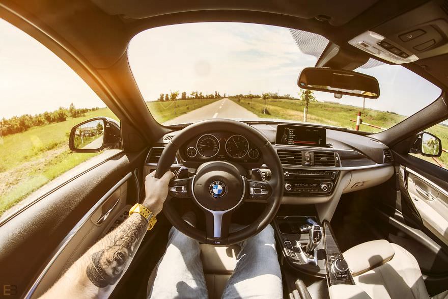 Çılgın fotoğrafçı, kullandığı tüm otomobilleri fotoğrafladı