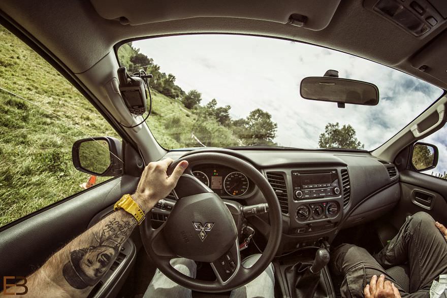 Çılgın fotoğrafçı, kullandığı tüm otomobilleri fotoğrafladı