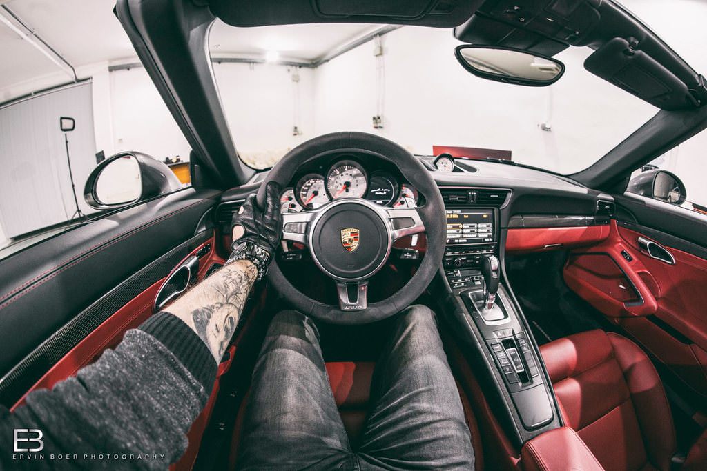 Çılgın fotoğrafçı, kullandığı tüm otomobilleri fotoğrafladı