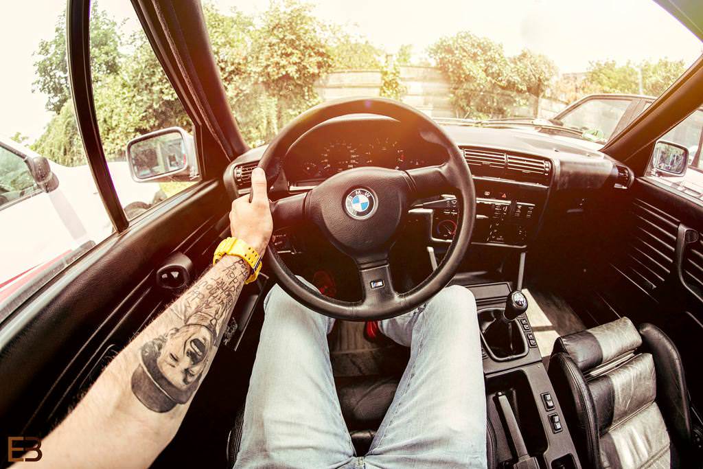 Çılgın fotoğrafçı, kullandığı tüm otomobilleri fotoğrafladı