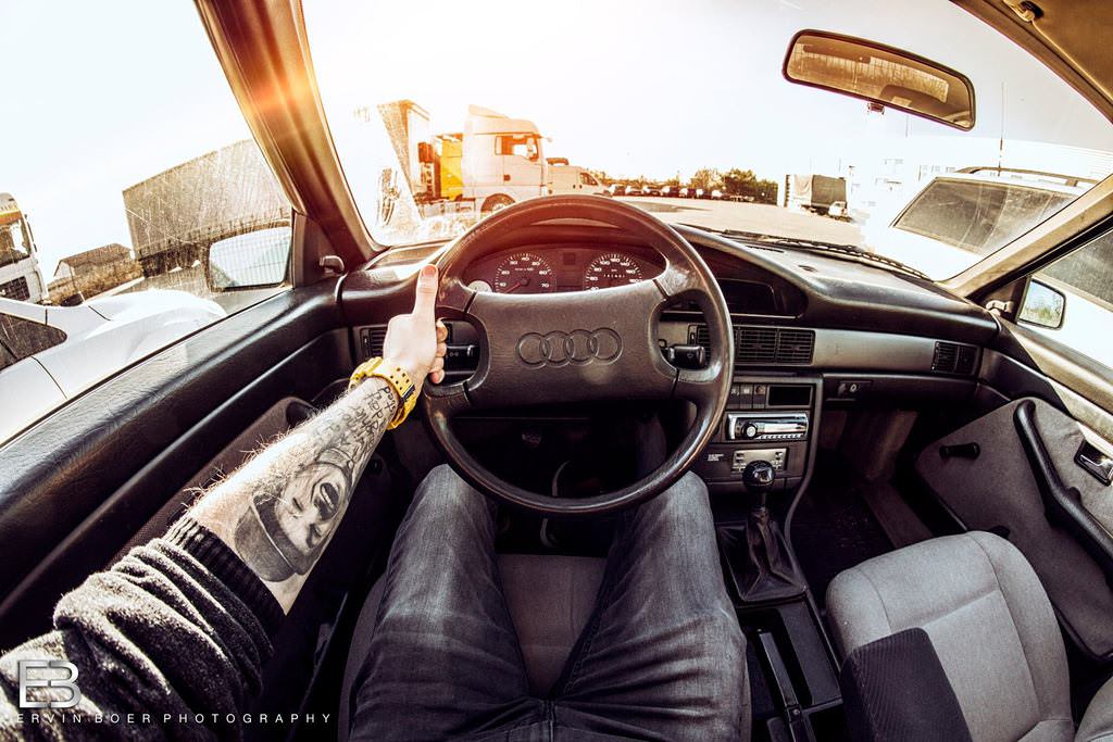 Çılgın fotoğrafçı, kullandığı tüm otomobilleri fotoğrafladı