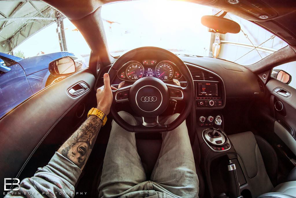 Çılgın fotoğrafçı, kullandığı tüm otomobilleri fotoğrafladı