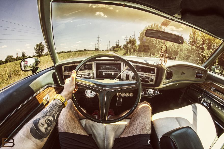 Çılgın fotoğrafçı, kullandığı tüm otomobilleri fotoğrafladı