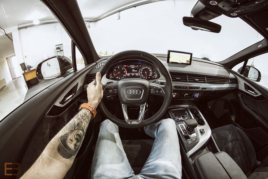 Çılgın fotoğrafçı, kullandığı tüm otomobilleri fotoğrafladı