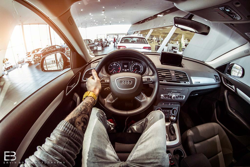 Çılgın fotoğrafçı, kullandığı tüm otomobilleri fotoğrafladı