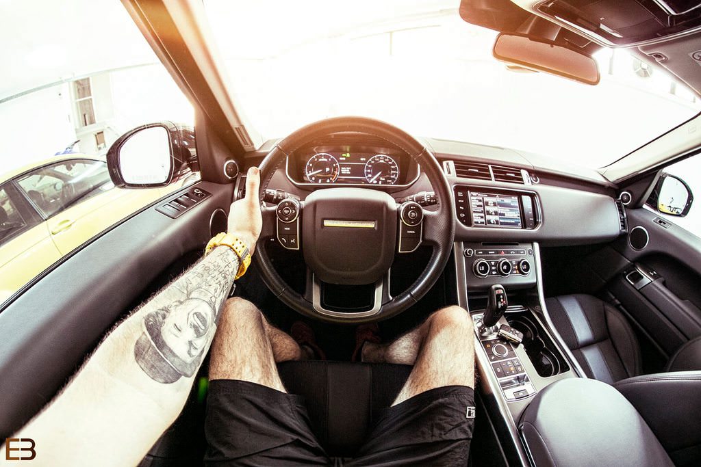 Çılgın fotoğrafçı, kullandığı tüm otomobilleri fotoğrafladı