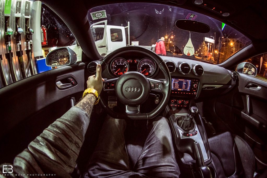 Çılgın fotoğrafçı, kullandığı tüm otomobilleri fotoğrafladı