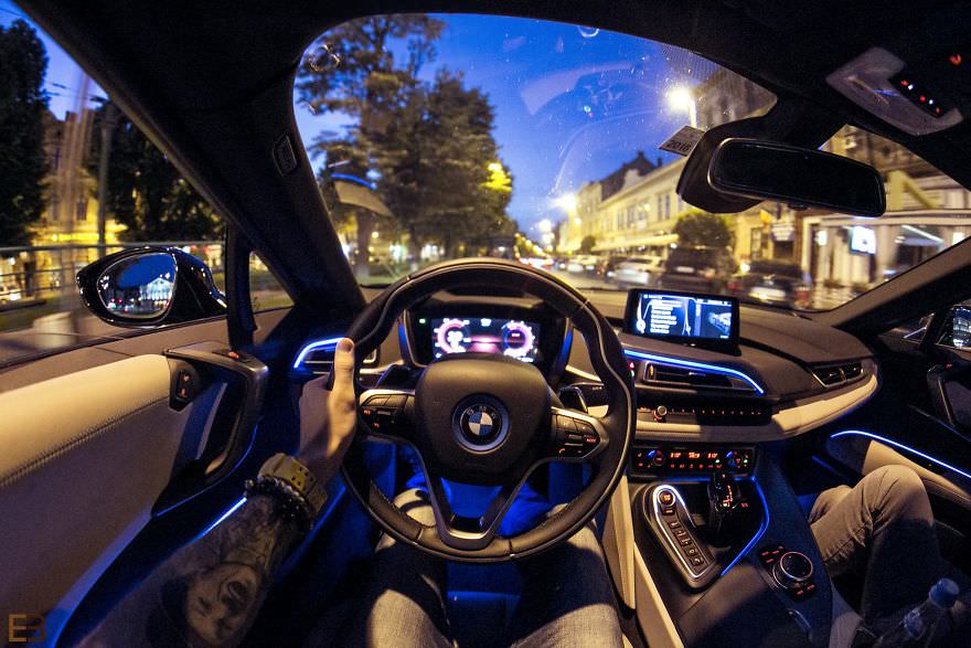 Çılgın fotoğrafçı, kullandığı tüm otomobilleri fotoğrafladı