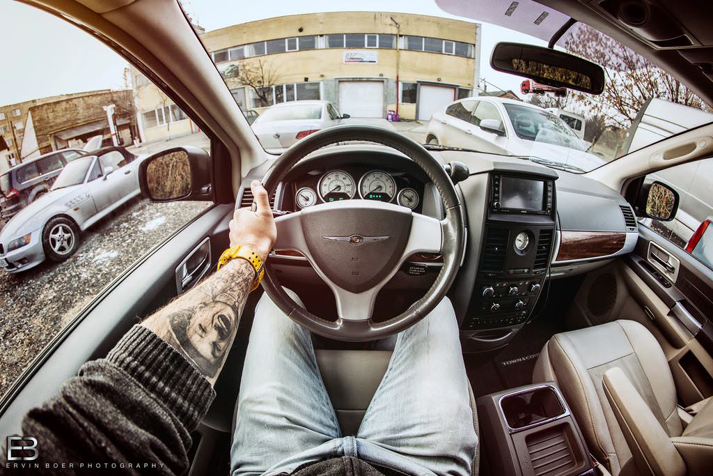 Çılgın fotoğrafçı, kullandığı tüm otomobilleri fotoğrafladı