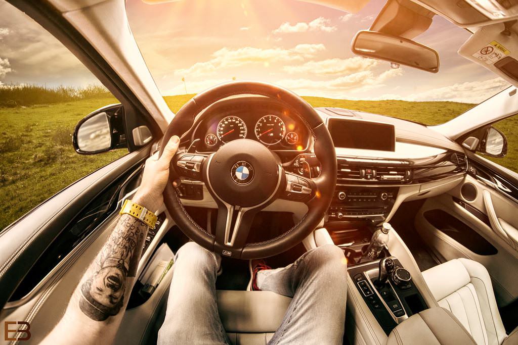 Çılgın fotoğrafçı, kullandığı tüm otomobilleri fotoğrafladı