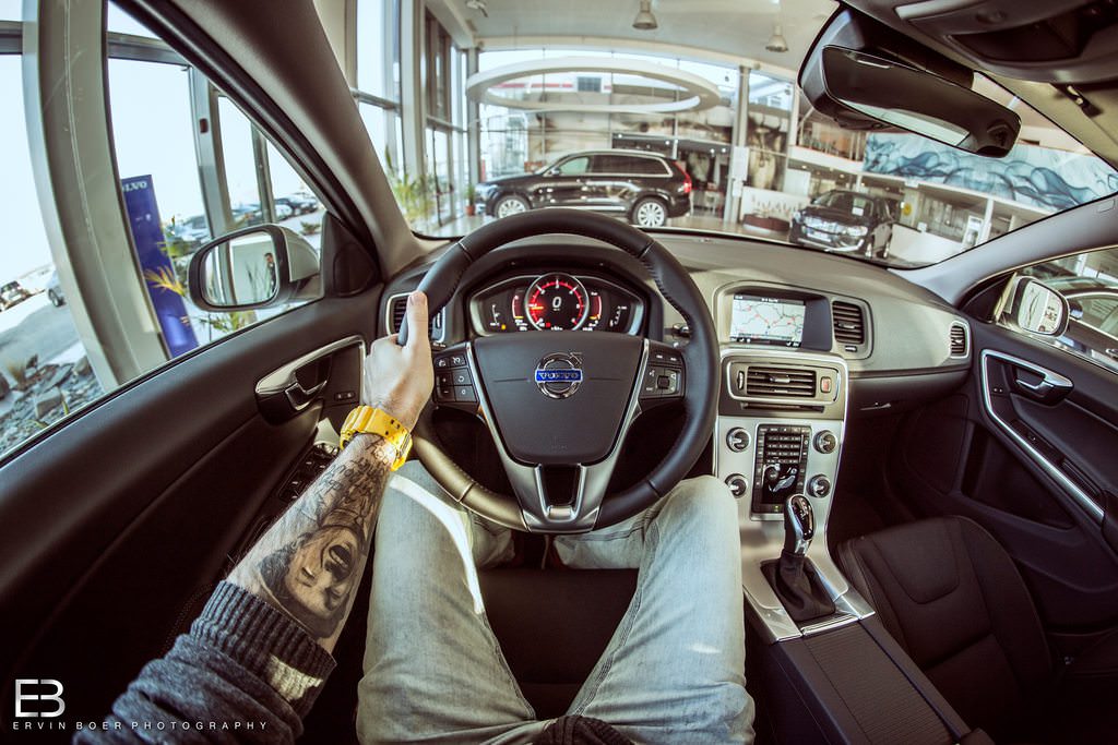 Çılgın fotoğrafçı, kullandığı tüm otomobilleri fotoğrafladı