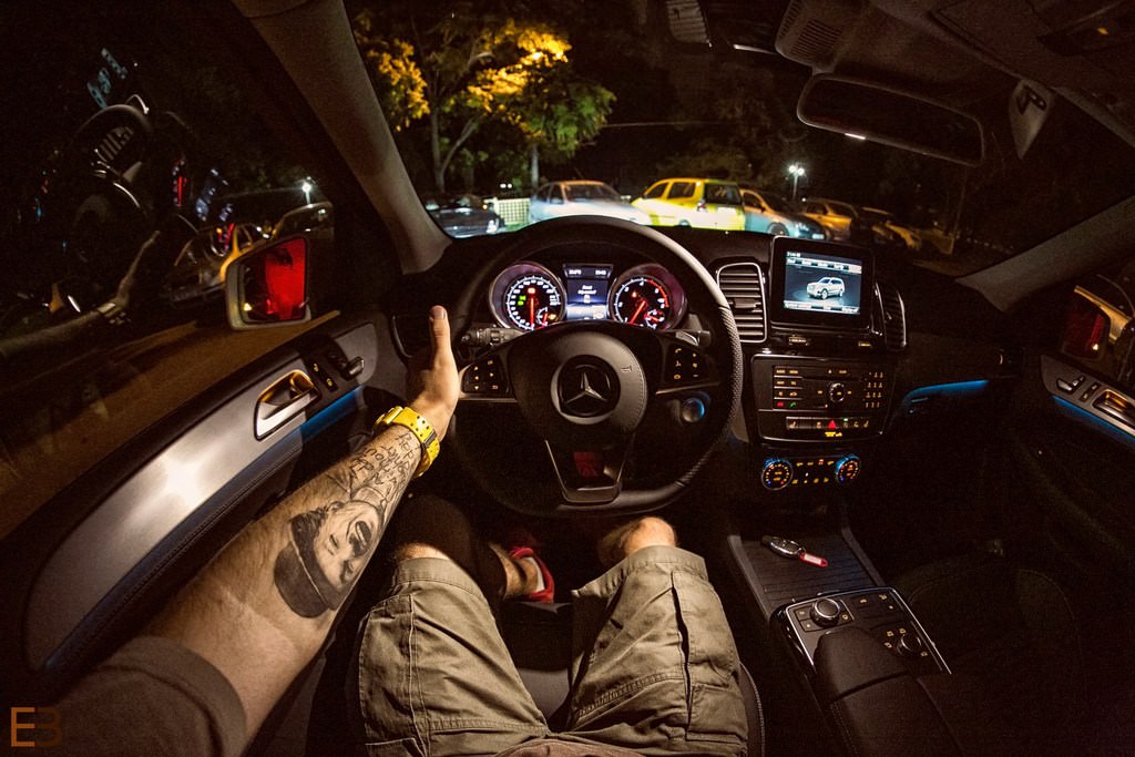 Çılgın fotoğrafçı, kullandığı tüm otomobilleri fotoğrafladı