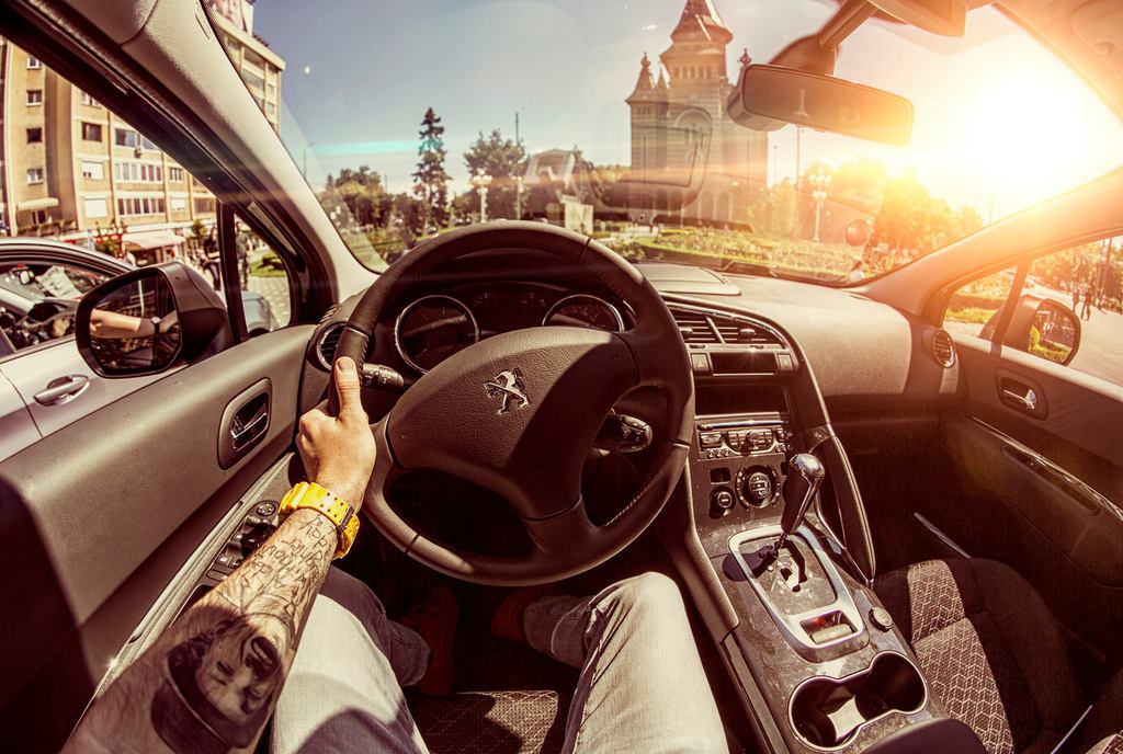 Çılgın fotoğrafçı, kullandığı tüm otomobilleri fotoğrafladı