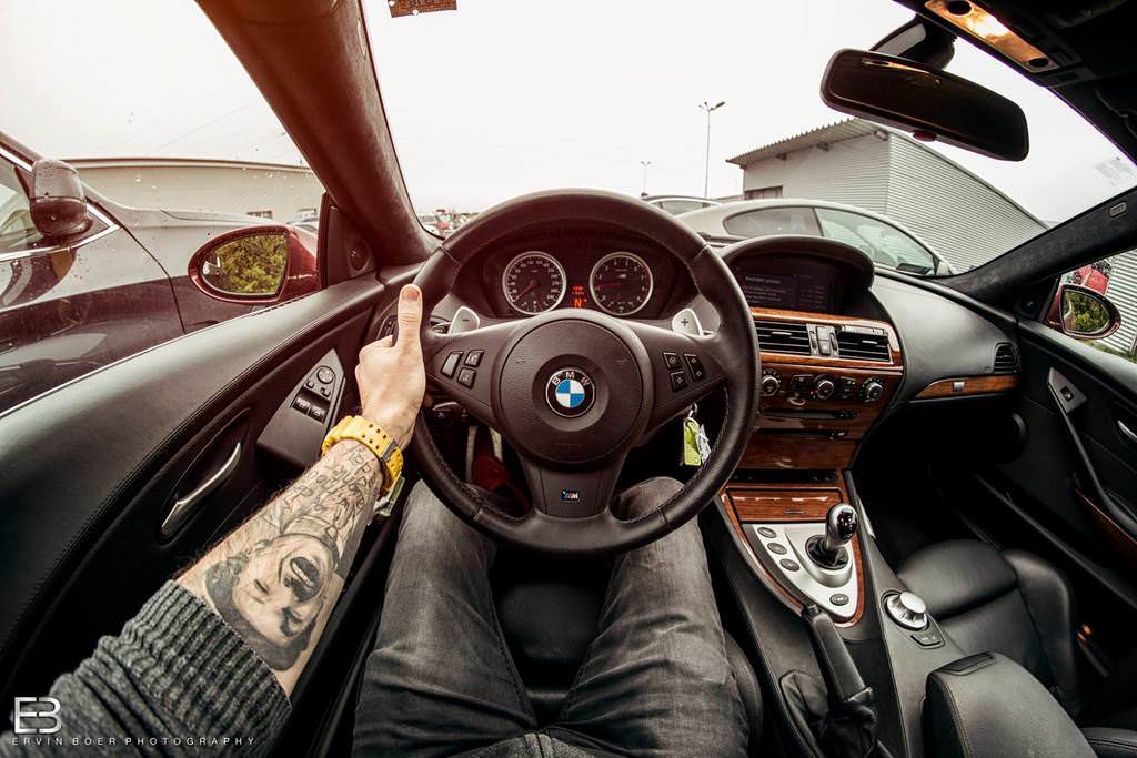 Çılgın fotoğrafçı, kullandığı tüm otomobilleri fotoğrafladı