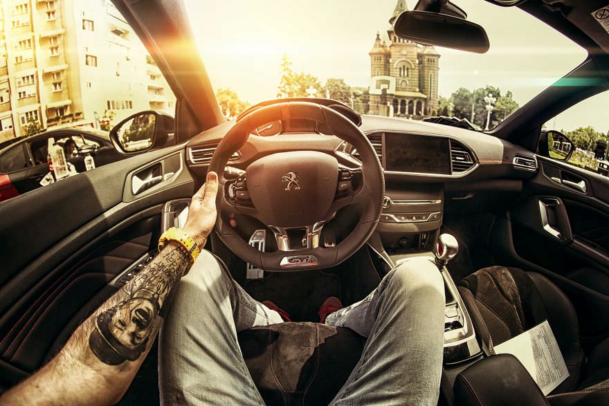 Çılgın fotoğrafçı, kullandığı tüm otomobilleri fotoğrafladı