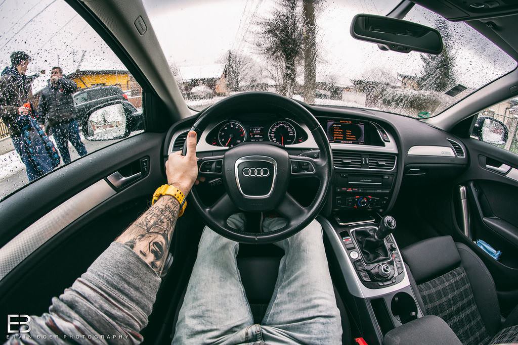 Çılgın fotoğrafçı, kullandığı tüm otomobilleri fotoğrafladı