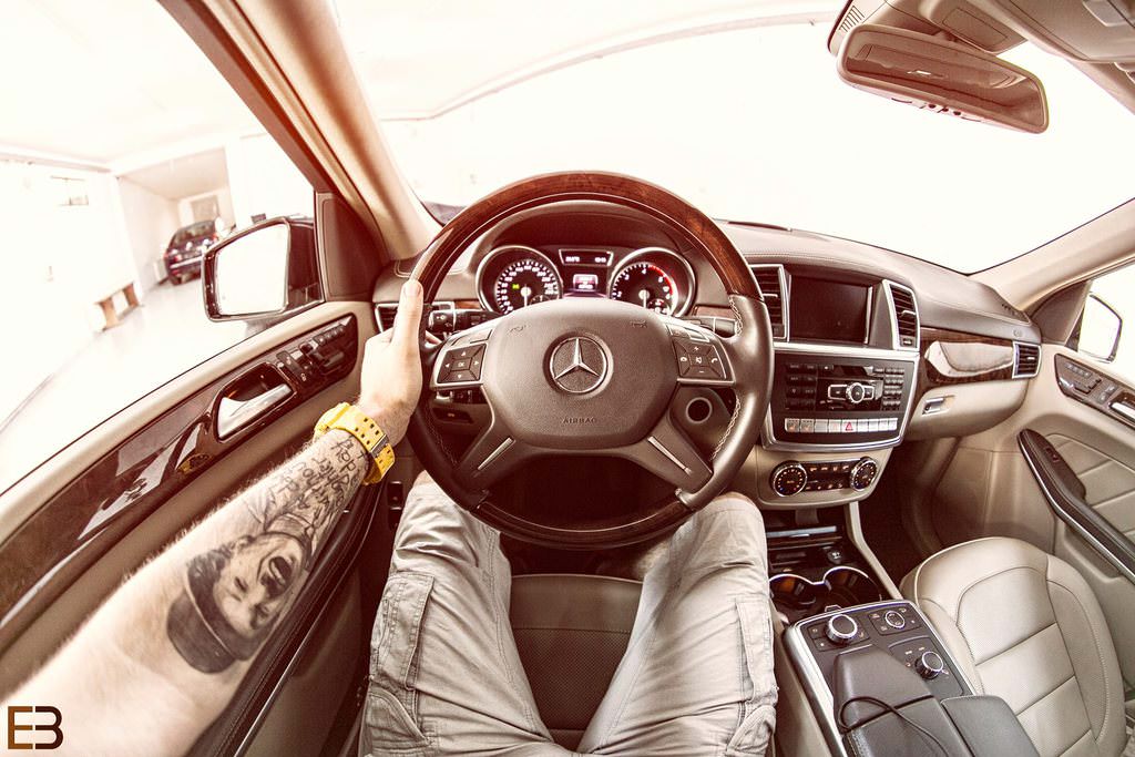 Çılgın fotoğrafçı, kullandığı tüm otomobilleri fotoğrafladı