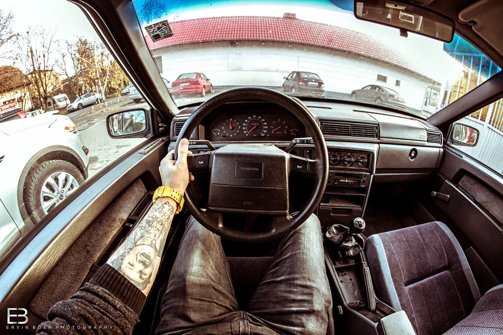 Çılgın fotoğrafçı, kullandığı tüm otomobilleri fotoğrafladı