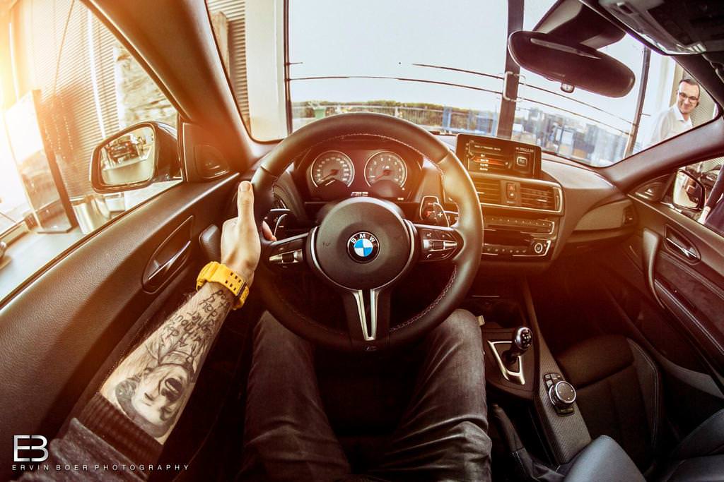 Çılgın fotoğrafçı, kullandığı tüm otomobilleri fotoğrafladı