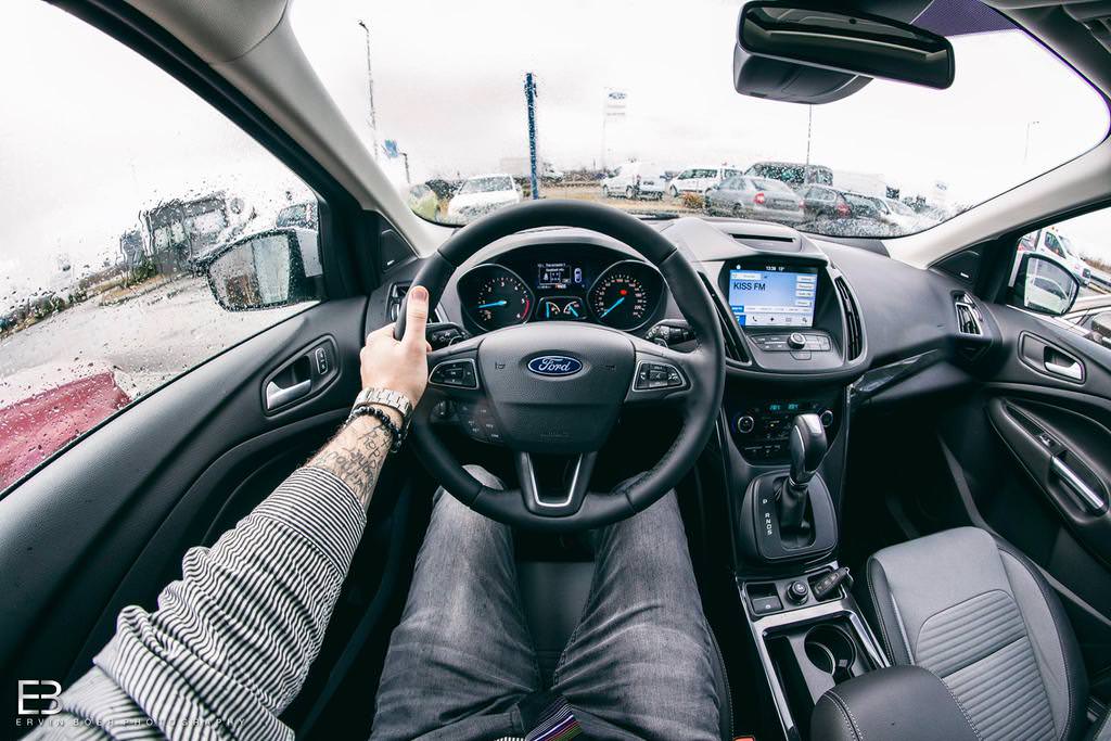 Çılgın fotoğrafçı, kullandığı tüm otomobilleri fotoğrafladı